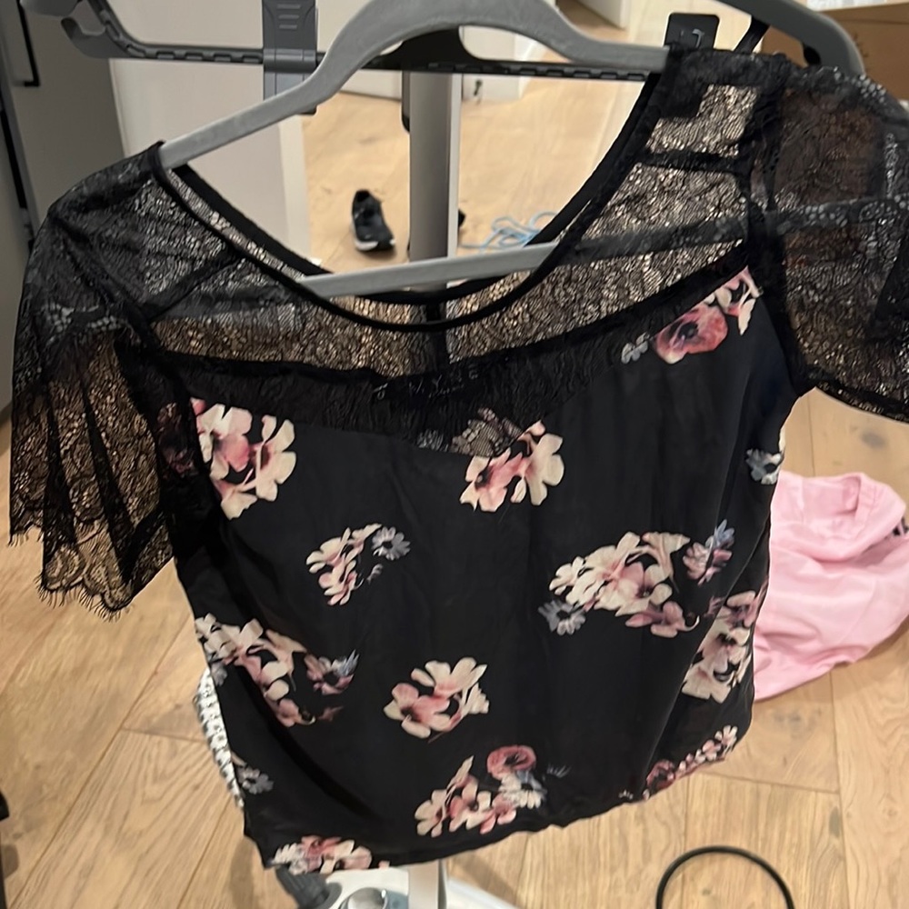 MYNE 100% silk floral blouse size 0